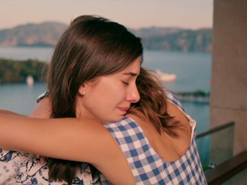 Seyran y Suna se reconcilian tras una fuerte discusi&oacute;n: &ldquo;Soy tu hermana y siempre estar&eacute; a tu lado&rdquo;