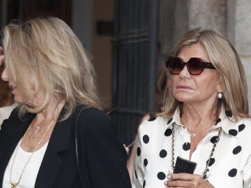 Cari Lapique, en la misa funeral de Francisco de Borb&oacute;n y Escasany