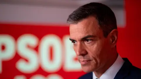 A3 Noticias 1 (17-06-25) Sánchez, acorralado por la corrupción de su Gobierno, intenta ganar tiempo mientras culpa a la oposición: "Quieren derribarnos" A3 Noticias 1 (17-06-25) Sánchez, acorralado por la corrupción de su Gobierno, intenta ganar tiempo mientras culpa a la oposición: "Quieren derribarnos"