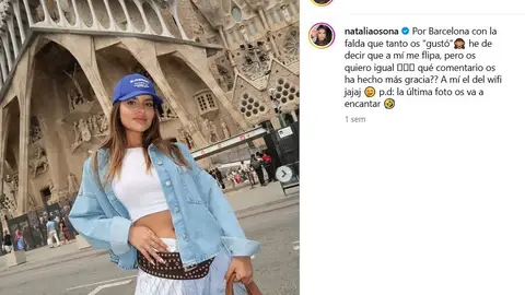 Natalia Osona con camifalda en Barcelona Natalia Osona con camifalda en Barcelona