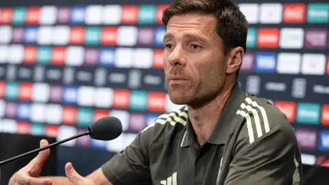Xabi Alonso, en la rueda de prensa del Hard Rock Stadium de Miami Xabi Alonso, en la rueda de prensa del Hard Rock Stadium de Miami