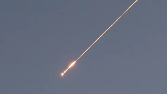 Un misil balístico en el cielo sobre Jerusalén, Israel Un misil balístico en el cielo sobre Jerusalén, Israel