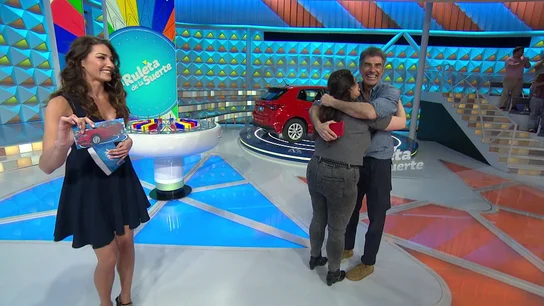 ¡Paloma gana el coche de La ruleta de la suerte, además de casi 2.000 euros! ¡Paloma gana el coche de La ruleta de la suerte, además de casi 2.000 euros!