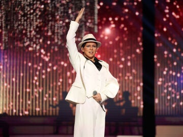 ¡Magnética! Isabel Pantoja posee a Yenesi para interpretar ‘El señorito’