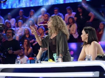 “Lo primero que hay que tener en la vida es respeto al público y a uno mismo”: Lolita aclara su malentendido con Yenesi