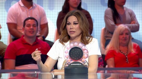 Roberto Leal frena a Tamara... por ayudar al equipo contrario 