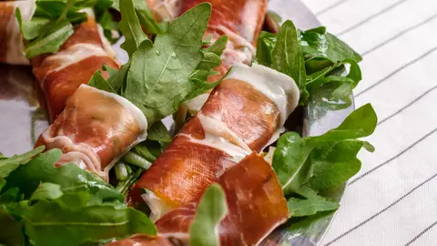 Jamón serrano y rúcula Jamón serrano y rúcula