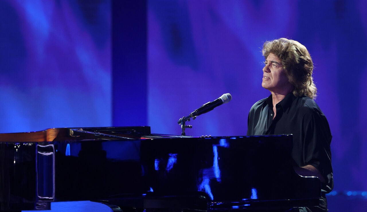 Bert&iacute;n Osborne nos transporta a los ochenta con &lsquo;Right here waiting&rsquo; de Richard Marx