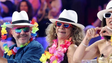 Manel Fuentes da la bienvenida al verano en el arranque de la undécima gala de Tu cara me suena