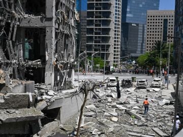 Misil iraní cae en Ramat Gan, Israel.