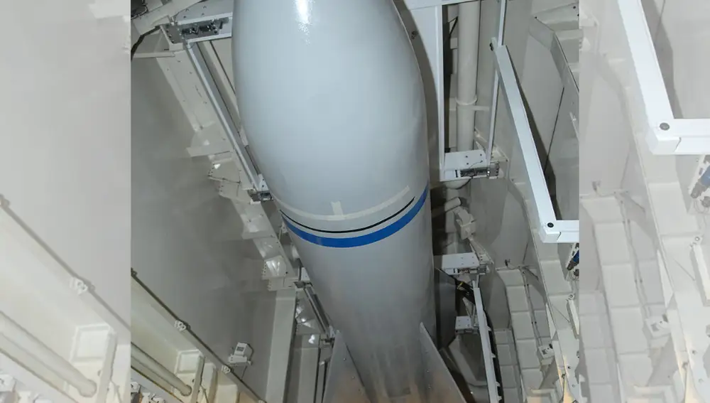 La bomba 'rompebúnkeres' de EEUU que ha usado contra Irán: atraviesa un edificio de unas 20 plantas