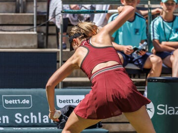 Paula Badosa, enrabietada tras retirarse en Berlín