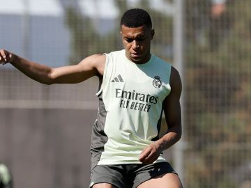 Kylian Mbappé entrenando con el Real Madrid