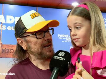 Santiago Segura llena de ilusión a los afectados por la DANA con el preestreno solidario de 'Padre no hay más que uno 5'