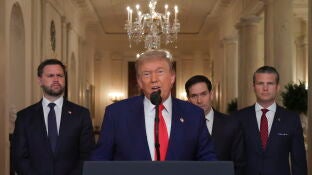 Trump dando un discurso a la naci&oacute;n en la Casa Blanca