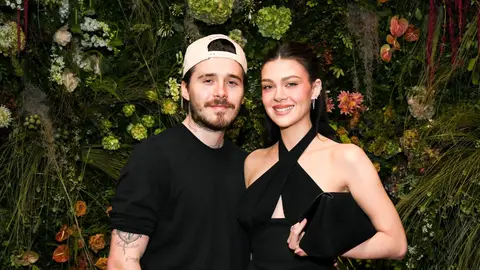 Brooklyn Beckham y Nicola Peltz Brooklyn Beckham y Nicola Peltz