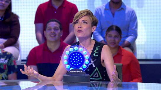 Sara Escudero &lsquo;desaparece&rsquo; con la canci&oacute;n que se le resiste en La Pista: &ldquo;Ahora me caigo&rdquo;