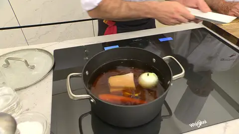 Tapa y cocina las lentejas a fuego suave Tapa y cocina las lentejas a fuego suave