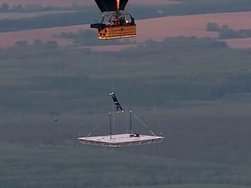 Sergey Boytsov desafía a la muerte sobre un globo aerostático