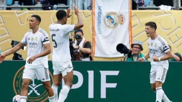 Antena 3 Deportes (23-06-25) Bellingham y Güler enmiendan el error de Asencio y regalan la primera victoria a Xabi Alonso en el Real Madrid