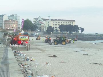 La noche meiga de San Juan en A Coruña termina tranquila La noche meiga de San Juan en A Coruña termina tranquila
