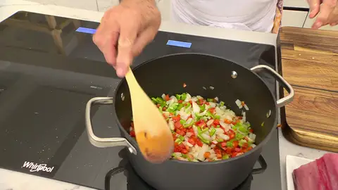 Rehoga las hortalizas a fuego suave Rehoga las hortalizas a fuego suave