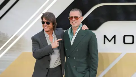 Brad Pitt y Tom Cruise en la premiere de F1 en Nueva York Brad Pitt y Tom Cruise en la premiere de F1 en Nueva York