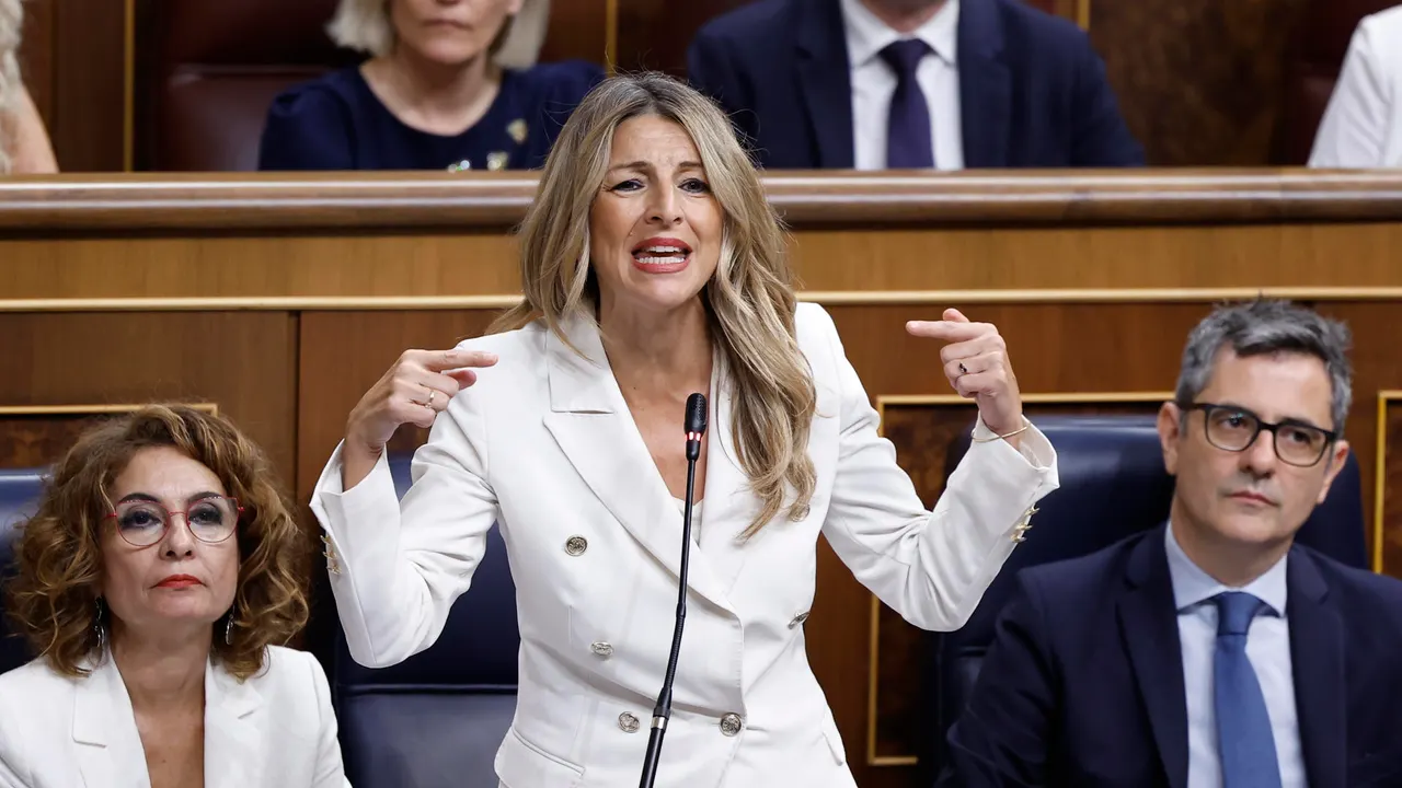 El PP acusa a Yolanda Díaz de mantener un Gobierno "corrupto"