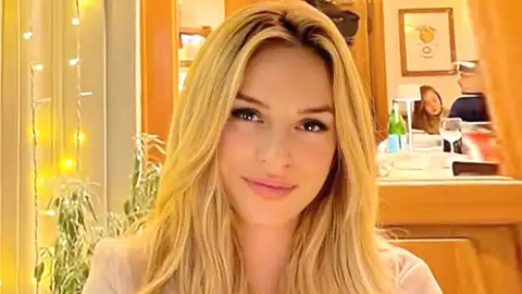 Andrea, pareja de Ábalos. Andrea, pareja de Ábalos.