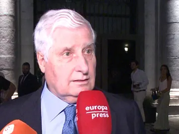 El duque de Alba se enfada con la prensa El duque de Alba se enfada con la prensa