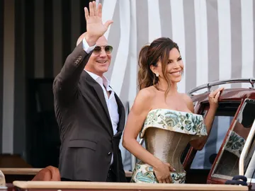 Jeff Bezos y Lauren Sánchez en su preboda en Venecia Jeff Bezos y Lauren Sánchez en su preboda en Venecia