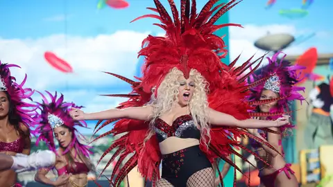 ¿Otra vez en Carnaval? Yenesi monta una fiesta en plató convertida en Niki Minaj con ‘Pound the alarm’ ¿Otra vez en Carnaval? Yenesi monta una fiesta en plató convertida en Niki Minaj con ‘Pound the alarm’