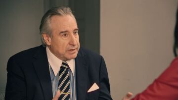 Capítulo 338 de Sueños de libertad; 27 de junio: don Pedro, contra la entrada de Gabriel en Perfumerías de la Reina 