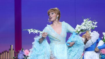 Gisela hace historia con Rocío Dúrcal: ‘Los nardos’ arranca en plena calle y acaba por todo lo alto en plató 