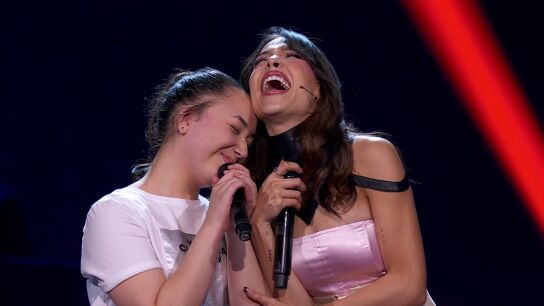 Geraldine consigue su sue&ntilde;o y canta con Danna Paola en los Asaltos de La Voz Kids