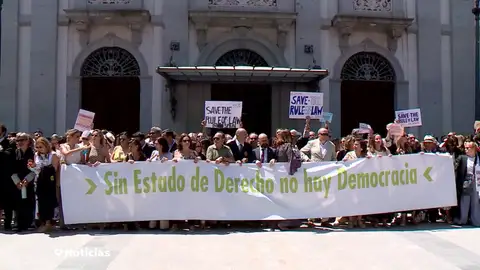 Jueces y fiscales se manifiestan contra las reformas judiciales del Gobierno Jueces y fiscales se manifiestan contra las reformas judiciales del Gobierno