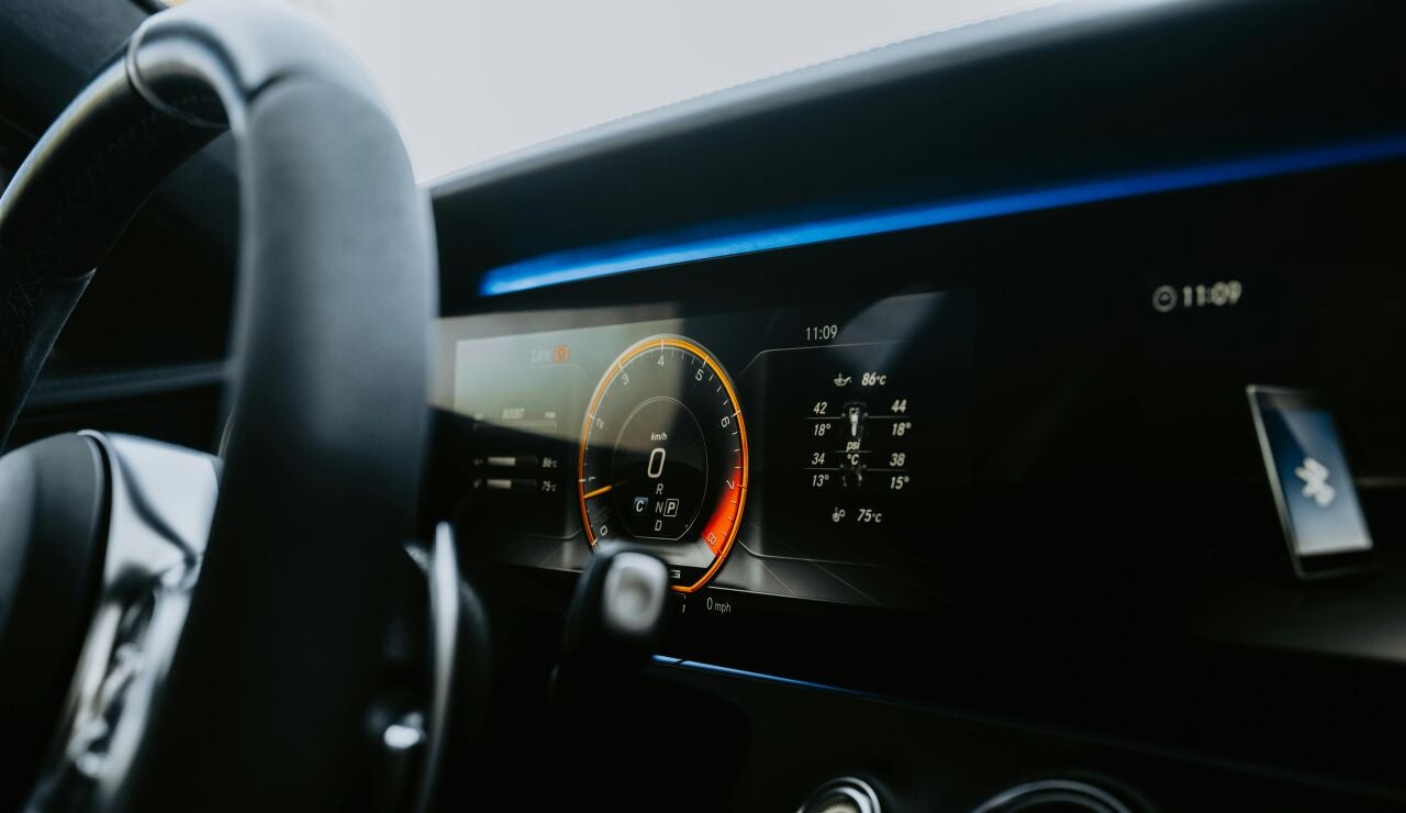 Imagen de archivo del interior de un coche.