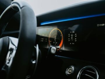 Imagen de archivo del interior de un coche.