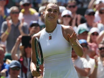 Sabalenka celebra su victoria ante Carson Branstine