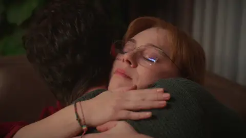 Bahar le enseña a su hijo a vivir sin arrepentimientos Bahar le enseña a su hijo a vivir sin arrepentimientos