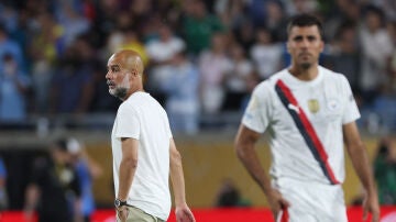 Guardiola camina por el Camping World Stadium de Orlando