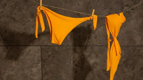 Bikini tendido Bikini tendido