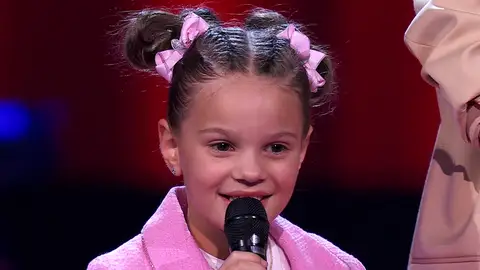 Bisbal copia el peinado de una talent para hacérselo a su hija Bisbal copia el peinado de una talent para hacérselo a su hija