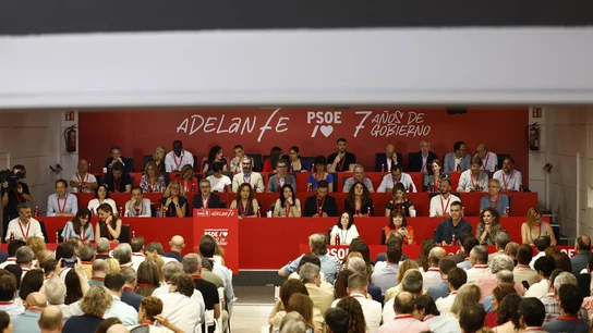 El Comité Federal del PSOE ratifica la candidatura de María Jesús Montero a la Presidencia de la Junta de Andalucía El Comité Federal del PSOE ratifica la candidatura de María Jesús Montero a la Presidencia de la Junta de Andalucía