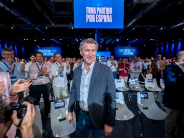 El presidente del PP, Alberto Núñez Feijóo, durante la segunda jornada del XXI Congreso Nacional del Partido Popular, a 5 de julio de 2025, en Madrid (España).