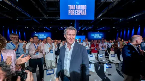 El presidente del PP, Alberto Núñez Feijóo, durante la segunda jornada del XXI Congreso Nacional del Partido Popular, a 5 de julio de 2025, en Madrid (España). El presidente del PP, Alberto Núñez Feijóo, durante la segunda jornada del XXI Congreso Nacional del Partido Popular, a 5 de julio de 2025, en Madrid (España).