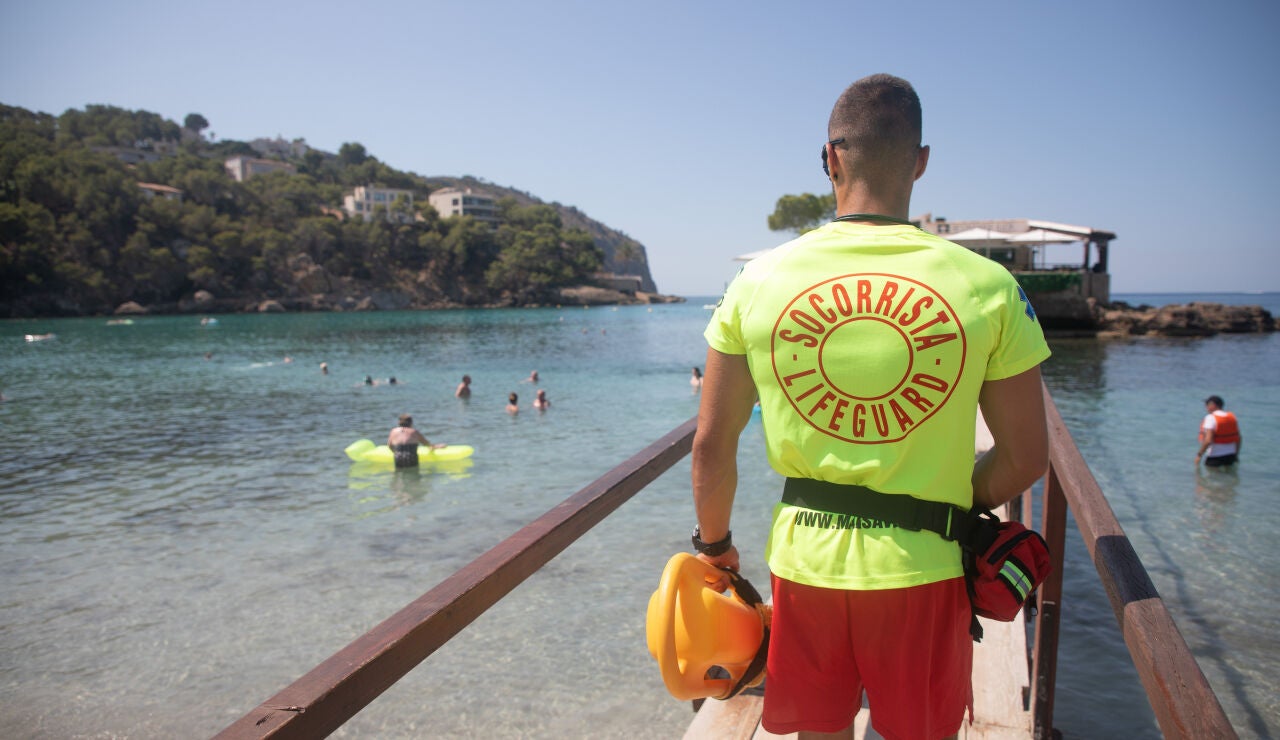 Foto de archivo de socorrista en Mallorca