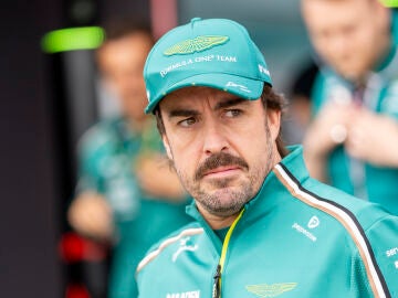 Fernando Alonso durante el GP de Silverstone 2025