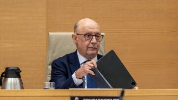 A3 Noticias 2 (17-07-25) Cristóbal Montoro abandona el Partido Popular tras la apertura de un expediente interno
