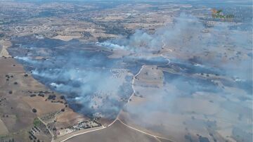 Fotografía aérea del incendio forestal originado en Méntrida (Toledo)